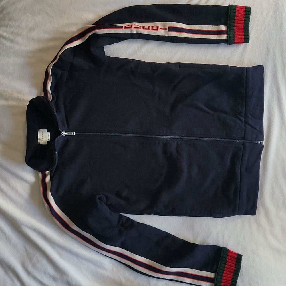 AUTHENTIC GUCCI JACKET BOYS SIZE 12